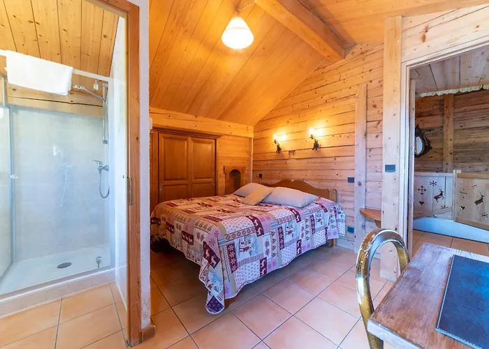 Hotel La Vieille Ferme 3*