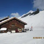 La Vieille Ferme מלון 3*